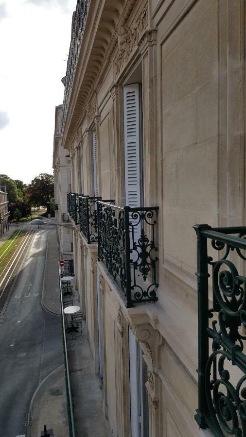 The Absolute Center Of Reims Hotel Exterior foto